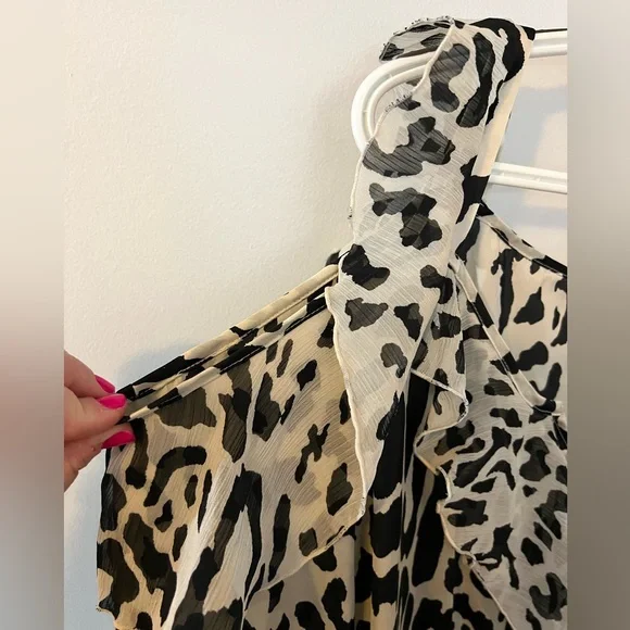 Hot in Hollywood top size 1X - Picture 3 of 7